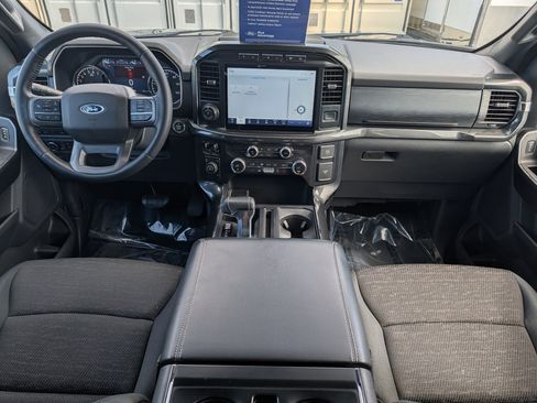 Certified 2021 Ford F150 XLT w/ Equipment Group 302A High image 16