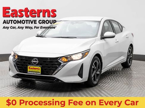 Used 2024 Nissan Sentra SV FWD image 1