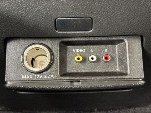 Used 2006 INFINITI M35 Sport image 36