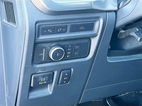 Used 2022 Ford F150 Lariat w/ Equipment Group 501A Mid image 10