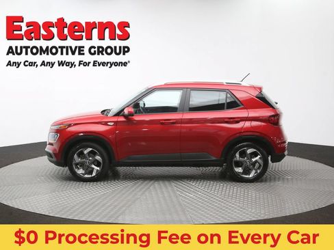 Used 2023 Hyundai Venue Limited FWD image 60