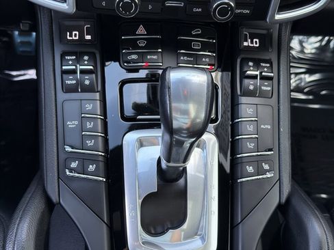 Used 2015 Porsche Cayenne S AWD/4WD image 26