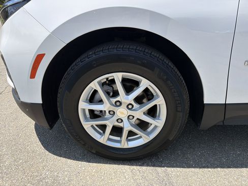 Used 2023 Chevrolet Equinox LS FWD image 11