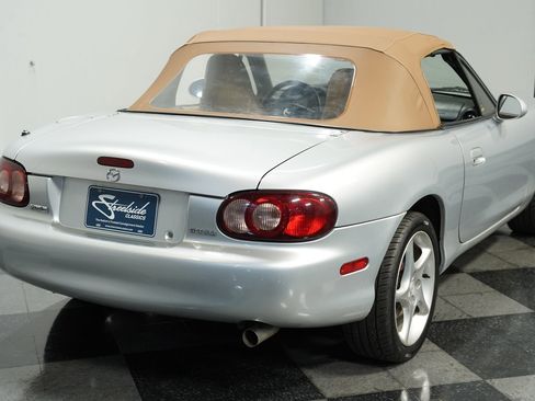 Used 2001 MAZDA MX-5 Miata LS image 10
