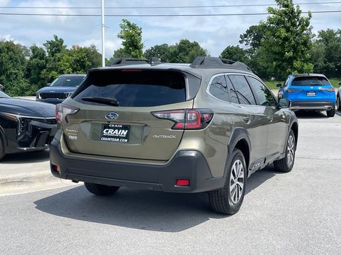 Used 2025 Subaru Outback Premium AWD/4WD image 7