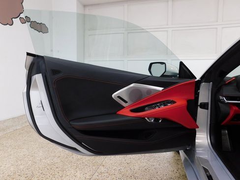 Used 2023 Chevrolet Corvette Stingray Premium Conv w/ 3LT image 37