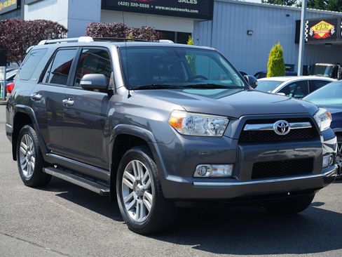 Used 2013 Toyota 4Runner Limited AWD/4WD image 8