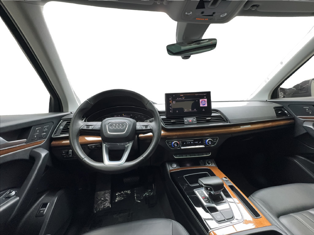 Used 2023 Audi Q5 2.0T Premium w/ Convenience Package AWD/4WD image 39
