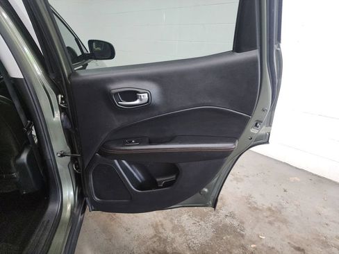 Used 2019 Jeep Compass Limited AWD/4WD image 28