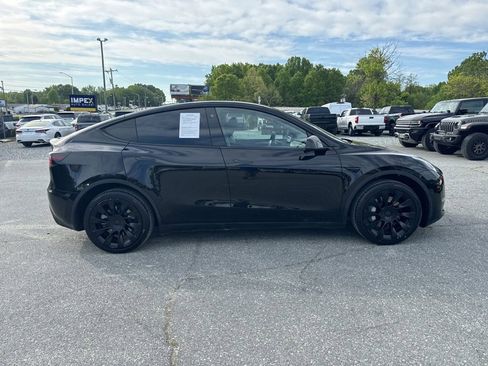 Used 2023 Tesla Model Y Long Range image 6