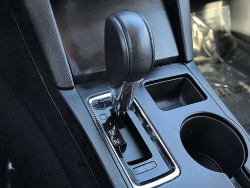 Used 2019 Subaru Outback 3.6R Touring image 32