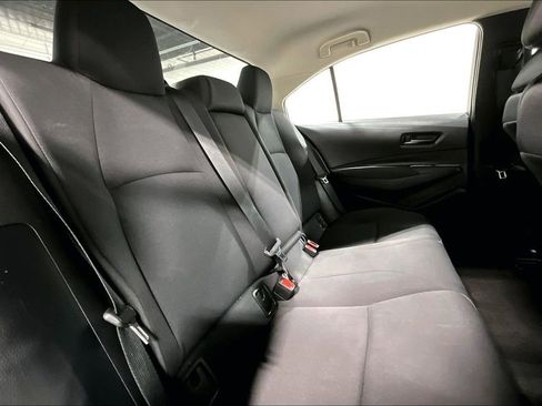 Used 2022 Toyota Corolla LE image 35