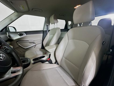 Used 2021 Kia Soul LX FWD image 13