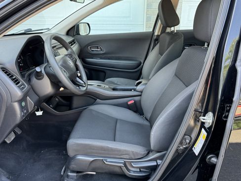 Used 2019 Honda HR-V LX image 13