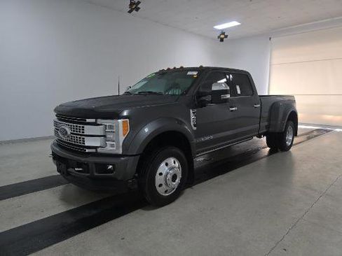 Used 2018 Ford F450 Platinum w/ Platinum Ultimate Package image 1