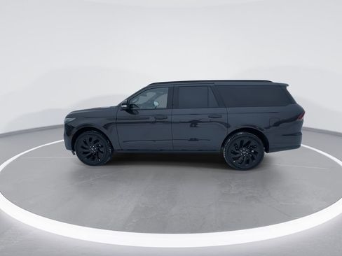New 2026 Lincoln Navigator L Reserve w/ Jet Appearance Package AWD/4WD image 5