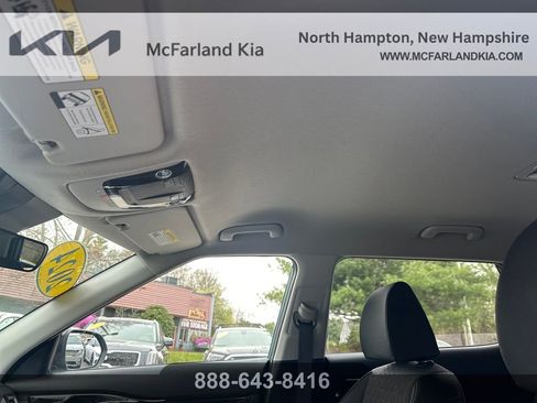 Used 2024 Kia Seltos S AWD/4WD image 16
