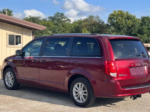 Used 2019 Dodge Grand Caravan SXT FWD image 8