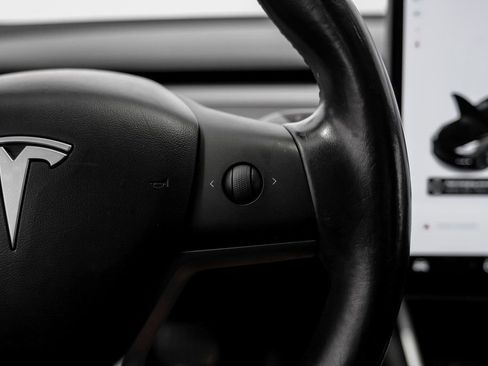 Used 2019 Tesla Model 3 Standard Range Plus image 19