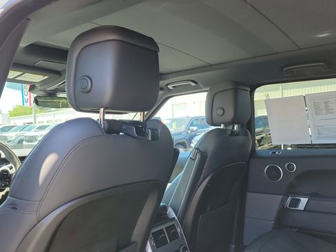 Used 2020 Land Rover Range Rover Sport HST image 14