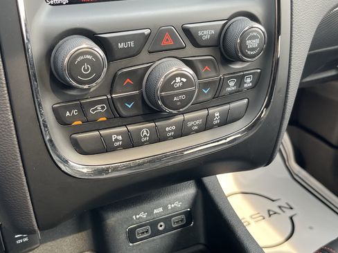 Used 2018 Dodge Durango GT w/ Premium Group AWD/4WD image 32