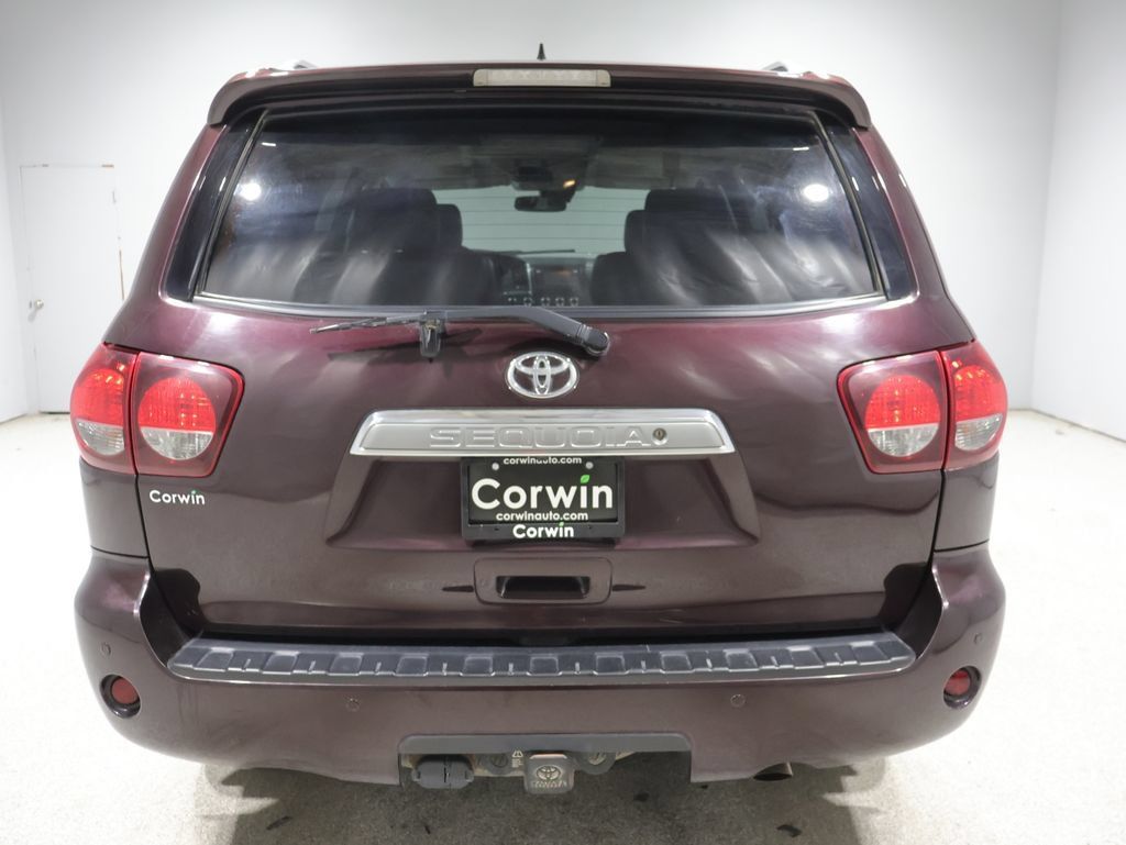 Used 2019 Toyota Sequoia Platinum AWD/4WD image 3