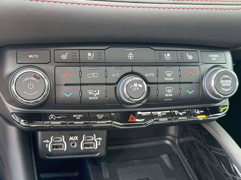 Used 2023 Dodge Durango Citadel image 26