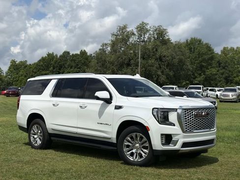Used 2021 GMC Yukon XL Denali RWD image 14