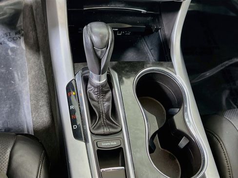 Used 2019 Acura TLX w/ Technology Package FWD image 16
