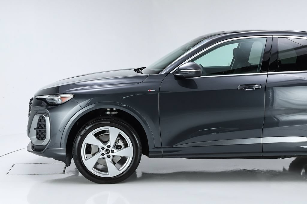 Used 2025 Audi Q5 Premium Plus AWD/4WD image 7