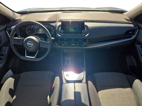 Used 2023 Nissan Rogue SV image 9