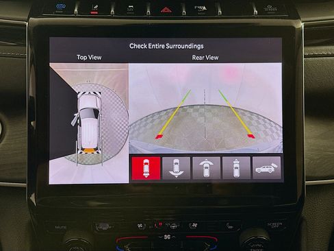 Used 2023 Jeep Grand Cherokee 30th Anniversary image 22