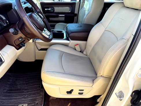 Used 2016 RAM 1500 Laramie w/ Convenience Group image 12