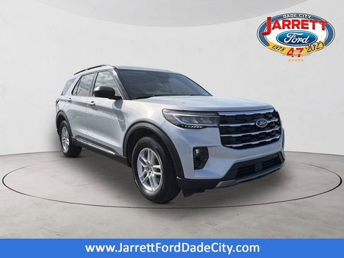 Certified 2025 Ford Explorer Active w/ Active Comfort Package RWD image 1