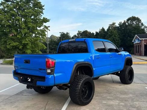 Used 2019 Toyota Tacoma TRD Pro AWD/4WD image 3