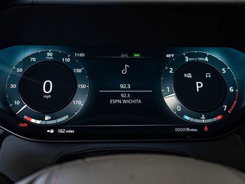 New 2026 Land Rover Range Rover Long Wheelbase SE image 27