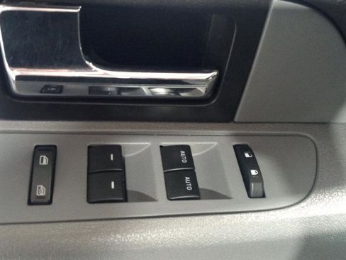 Used 2014 Ford F150 XLT w/ XLT Chrome Package image 11