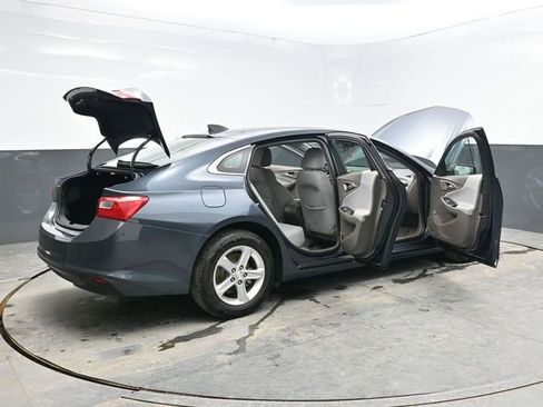 Used 2019 Chevrolet Malibu LS FWD image 48