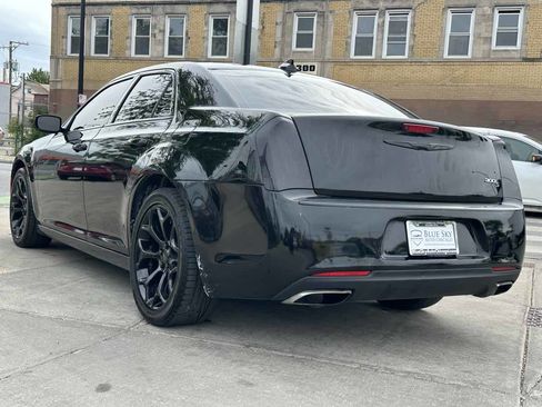 Used 2016 Chrysler 300 S RWD image 7