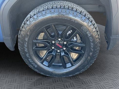 Used 2025 GMC Sierra 1500 Elevation w/ Elevation Premium Package image 31