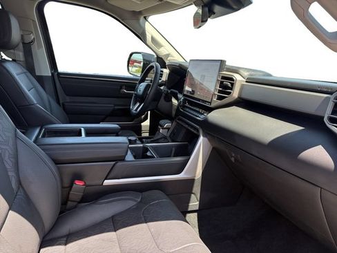 Used 2024 Toyota Tundra Limited AWD/4WD image 20