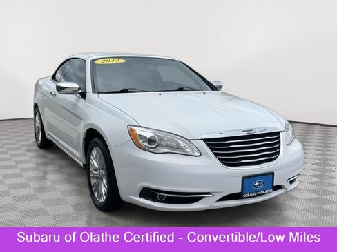 Used 2013 Chrysler 200 Limited image 1