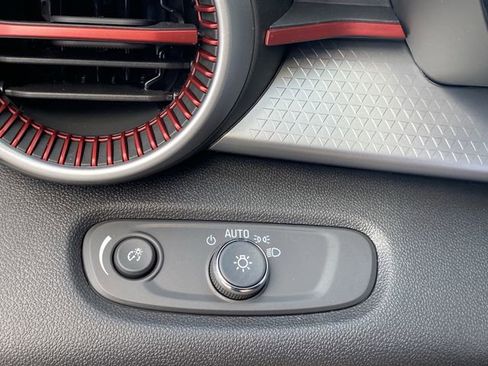 New 2026 Chevrolet Trax RS image 18