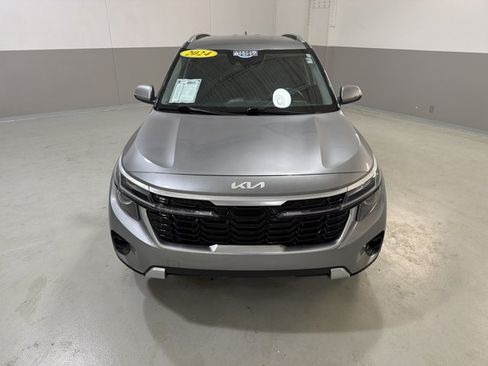 Used 2024 Kia Seltos S FWD image 3
