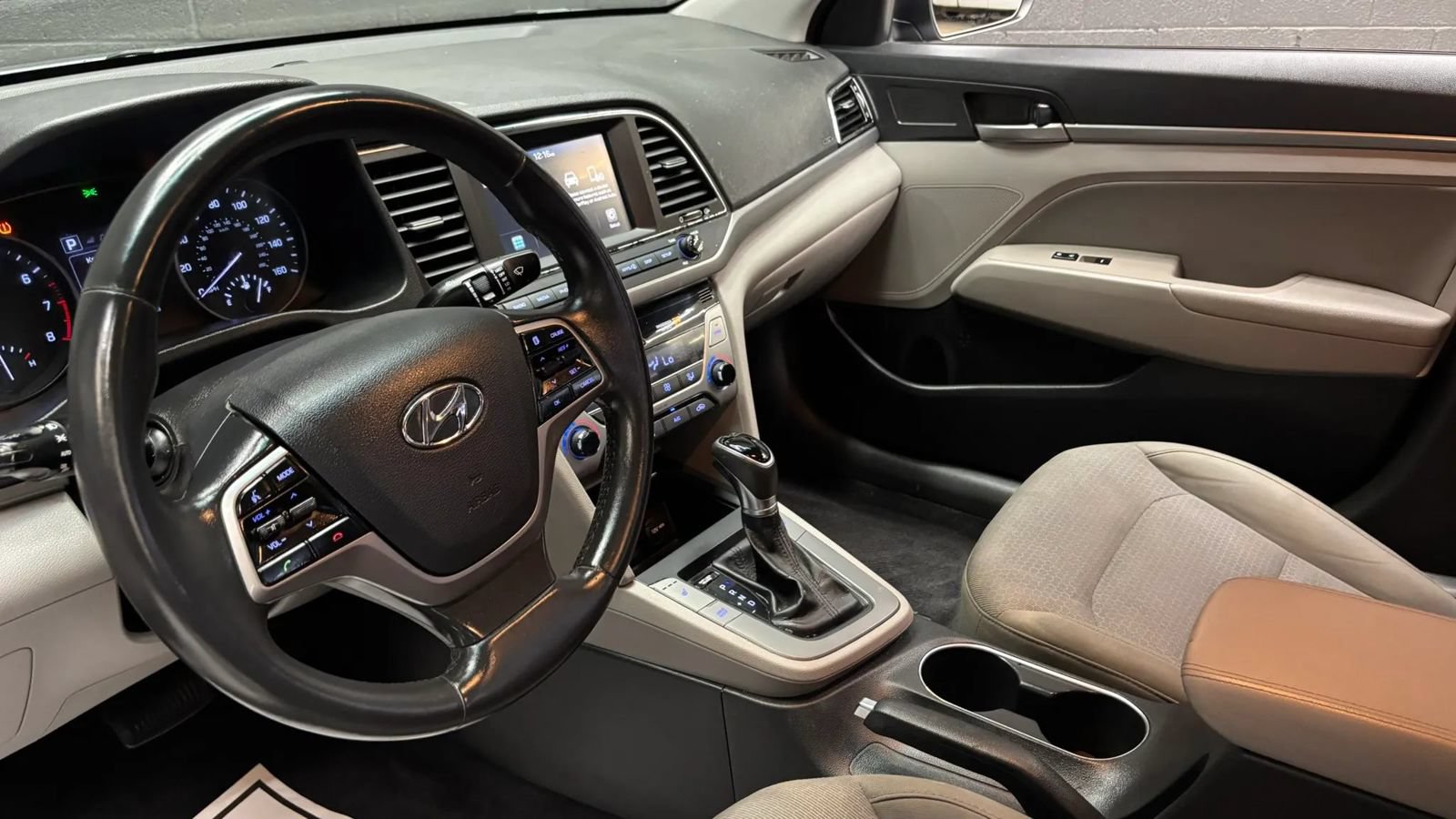 Used 2017 Hyundai Elantra SE w/ SE A/T Tech Package 03 FWD image 7