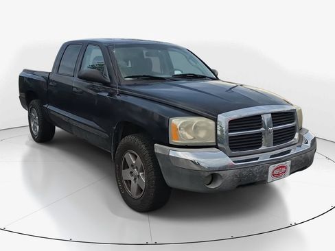 Used 2005 Dodge Dakota SLT RWD image 4