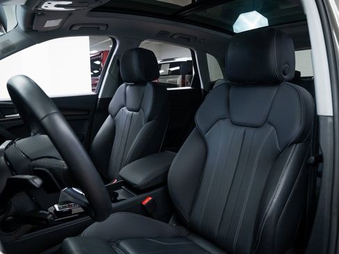 Used 2025 Audi Q5 e Premium Plus image 18