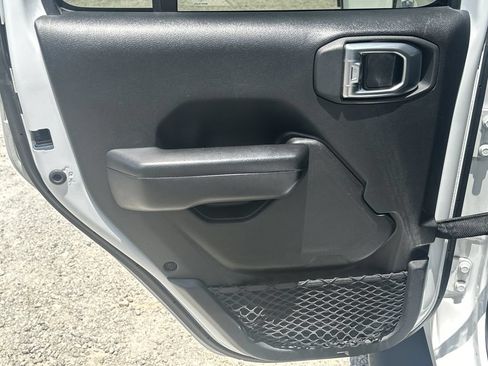Used 2021 Jeep Wrangler Unlimited Sport AWD/4WD image 21