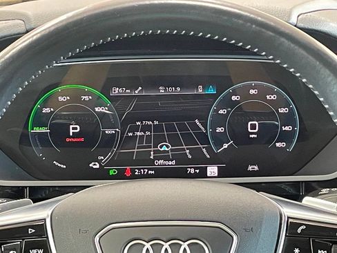 Used 2019 Audi e-tron Premium Plus AWD/4WD image 29