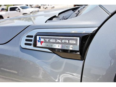 Used 2024 GMC Sierra 2500 SLT w/ Texas SLT Premium Package AWD/4WD image 31
